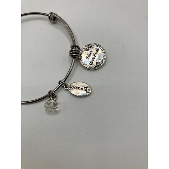 Footnotes Reversible Charm “Follow Your Heart”/"Believe" Bangle Bracelet - Picture 6 of 11